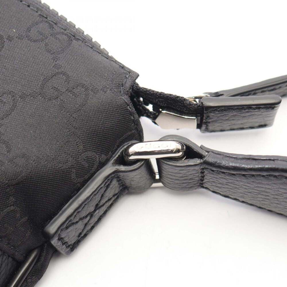GUCCI Black Leather Shoulder Bag - Picture 6 of 6